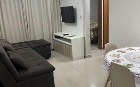 Apto condomínio Ônix
